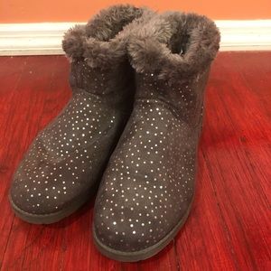 Size 6 - Gray Glitter Warm Boots